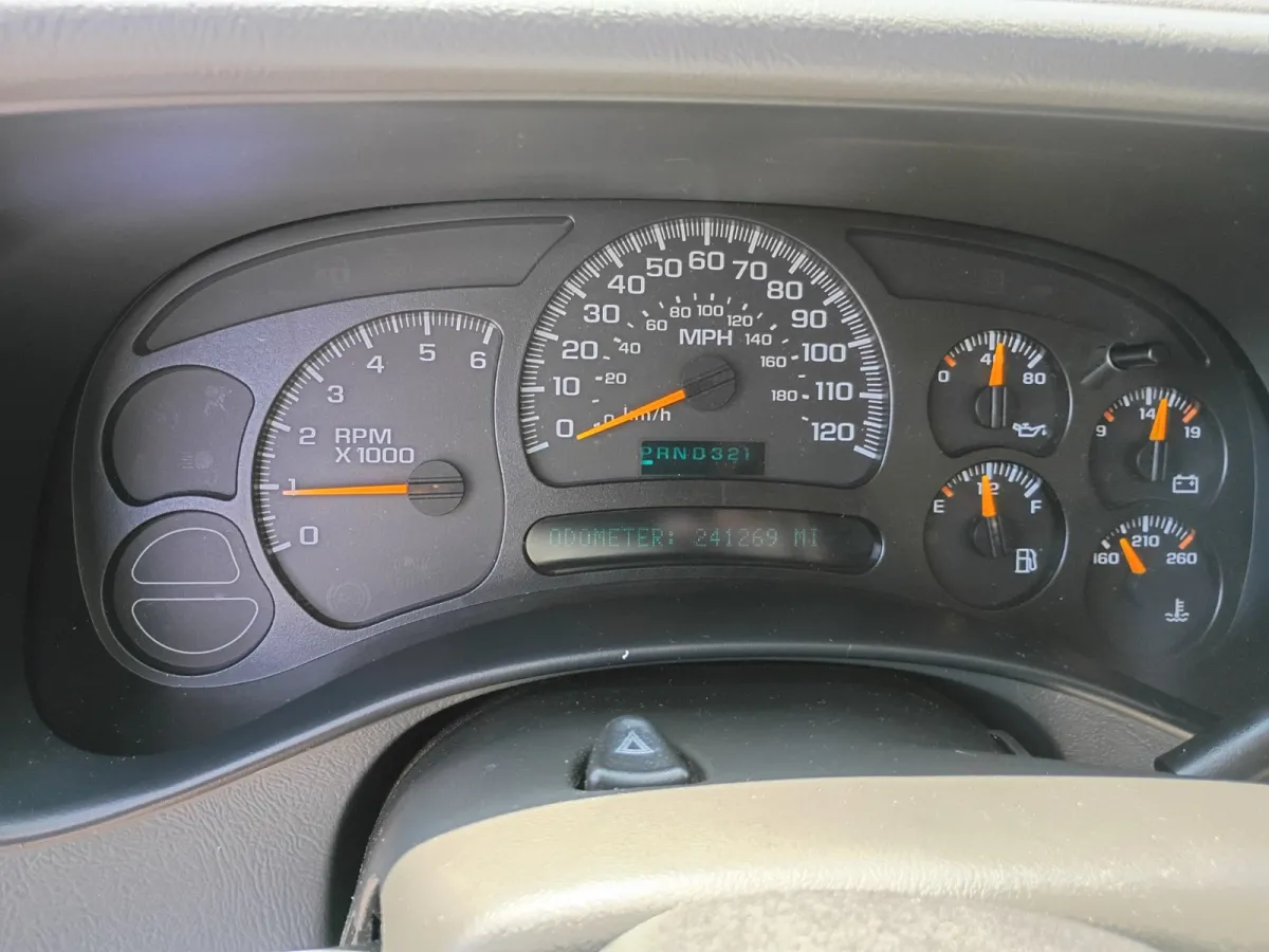 2005 Chevrolet Tahoe — image 8