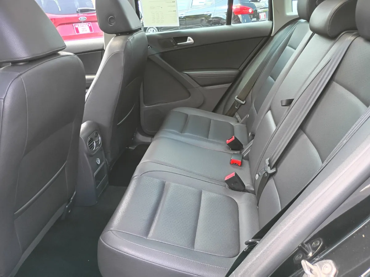 2016 Volkswagen Tiguan — image 6
