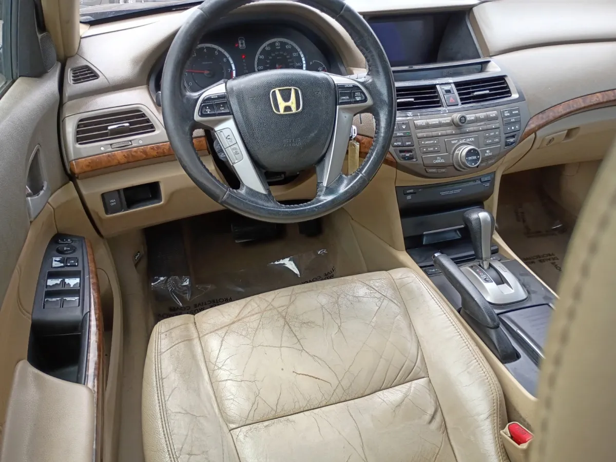 2008 Honda Accord — image 4