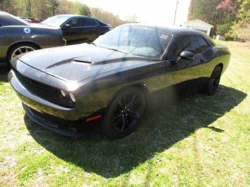 2016 Dodge Challenger — image 2