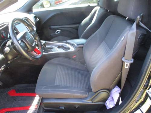 2016 Dodge Challenger — image 5