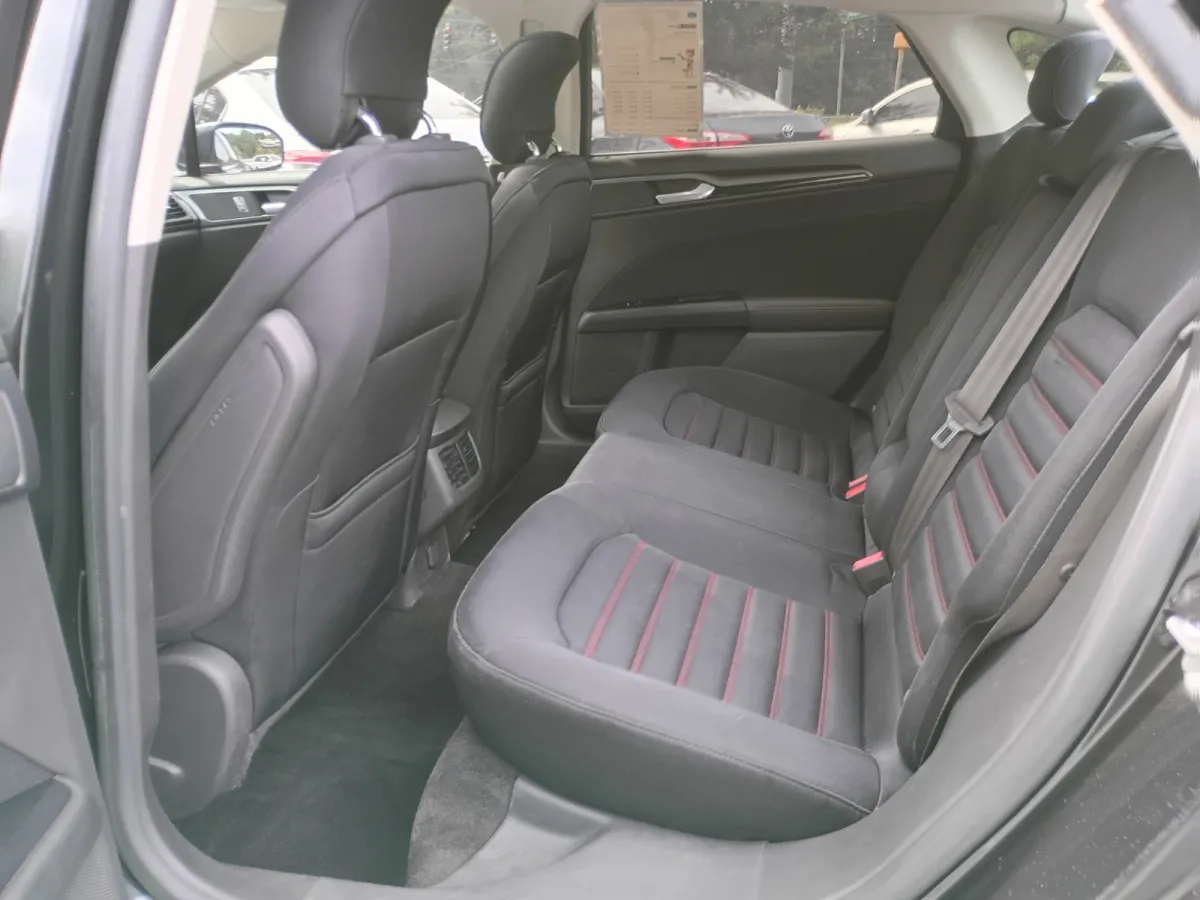 2014 Ford Fusion — image 5