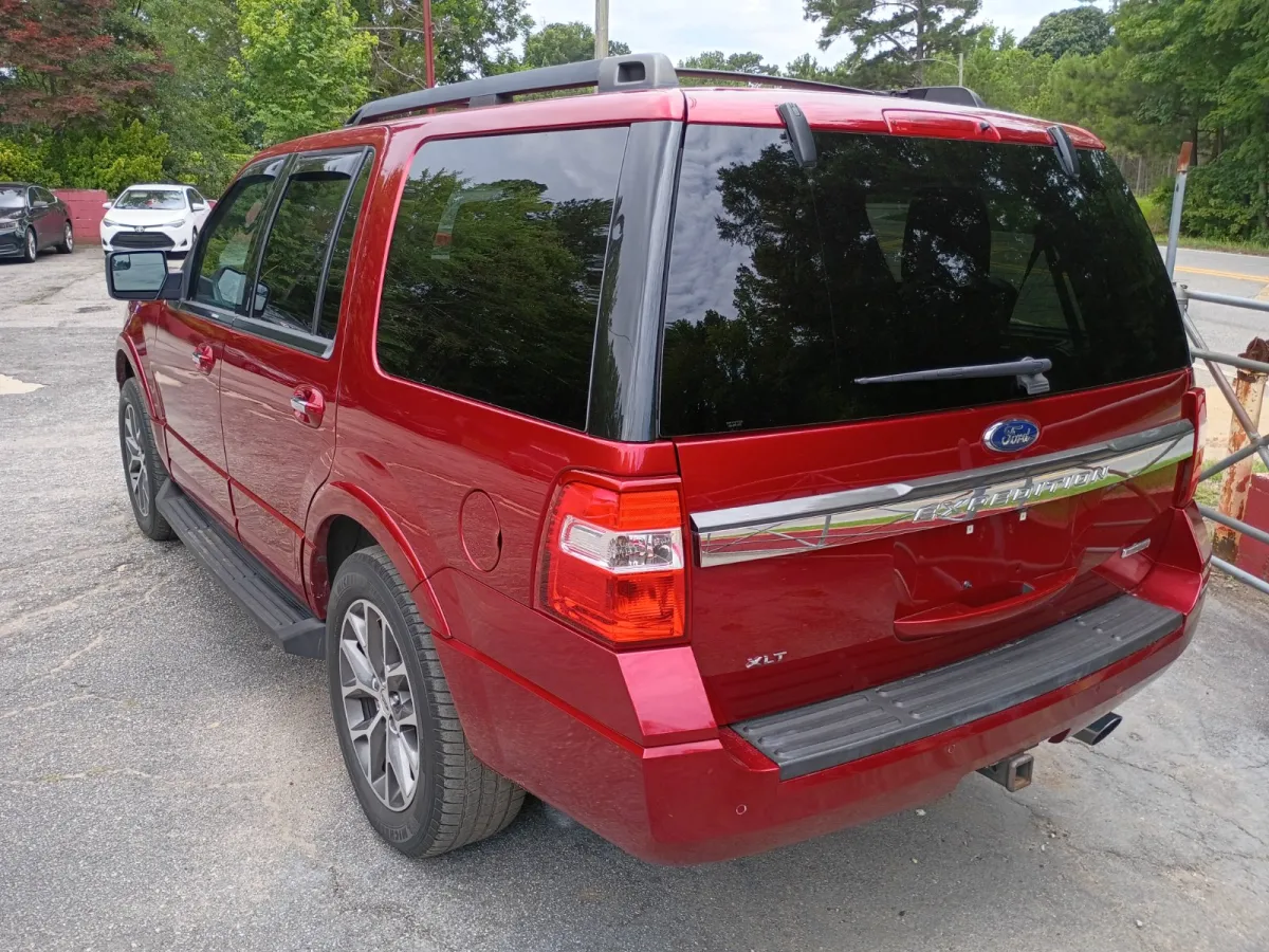 2016 Ford Expedition — image 3
