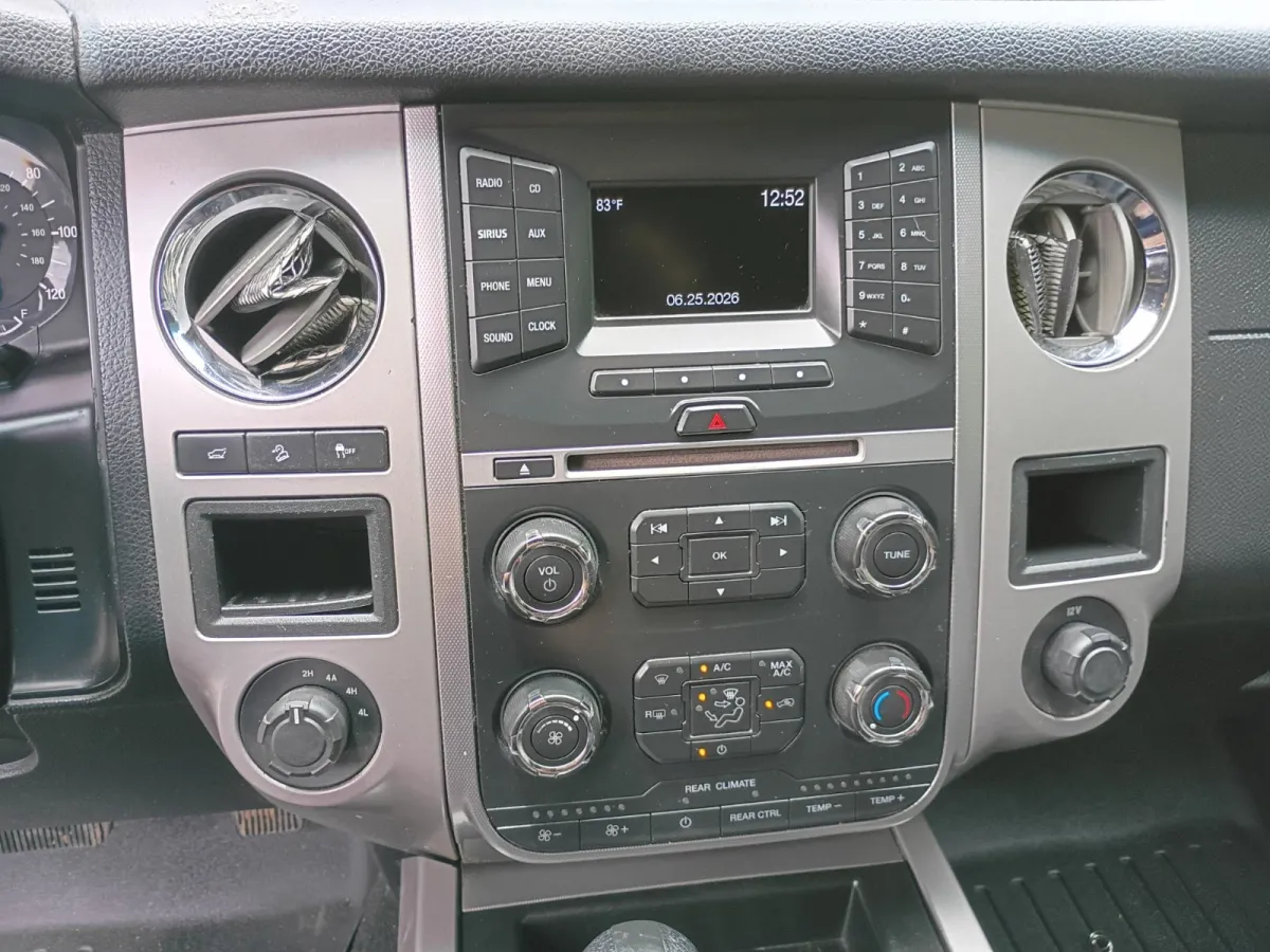 2016 Ford Expedition — image 9