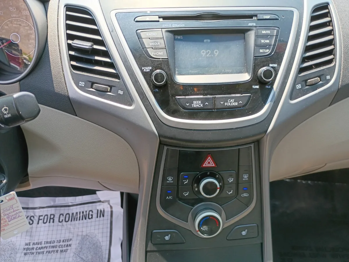 2014 Hyundai Elantra — image 8