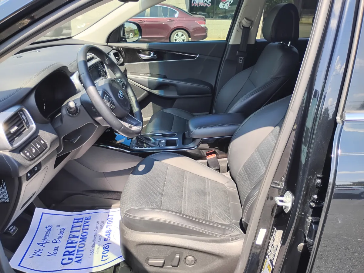 2016 Kia Sorento — image 5