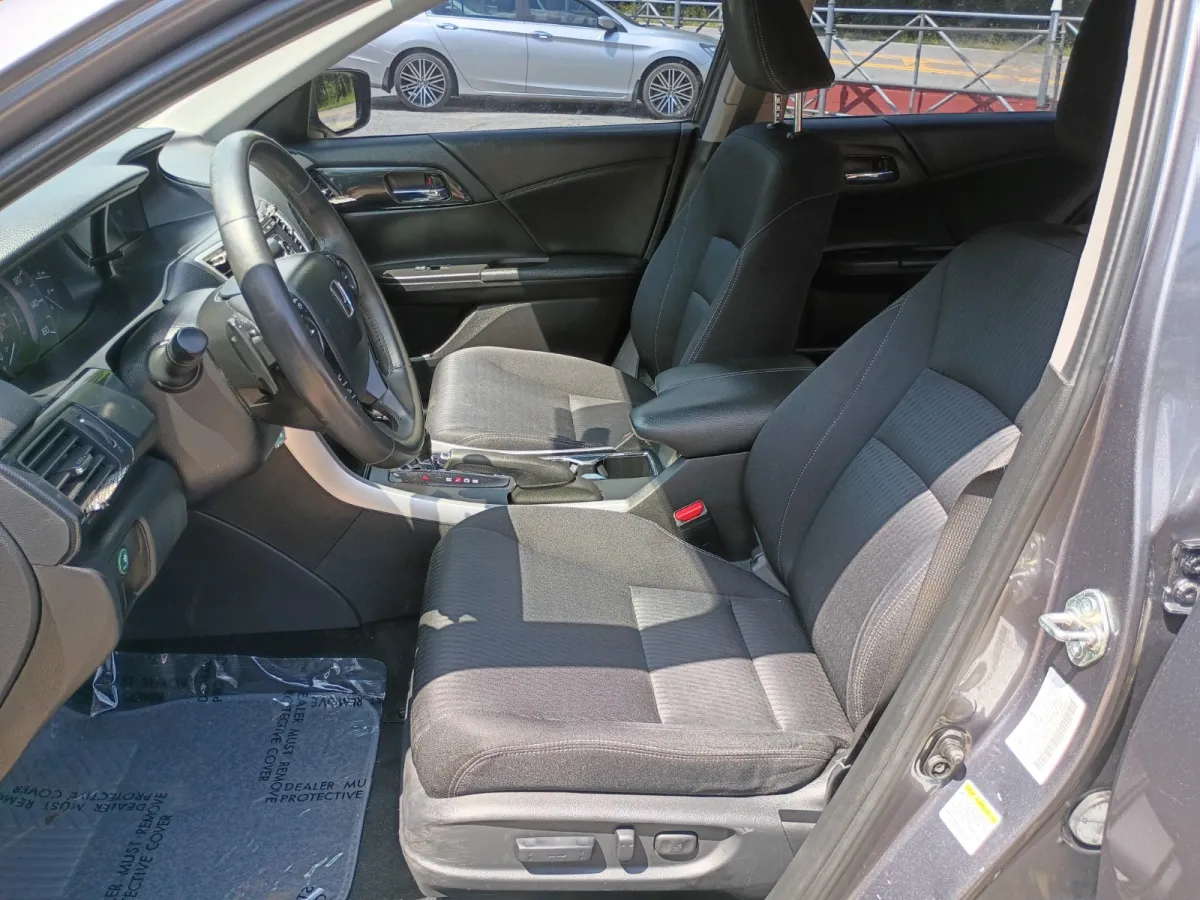 2015 Honda Accord — image 6