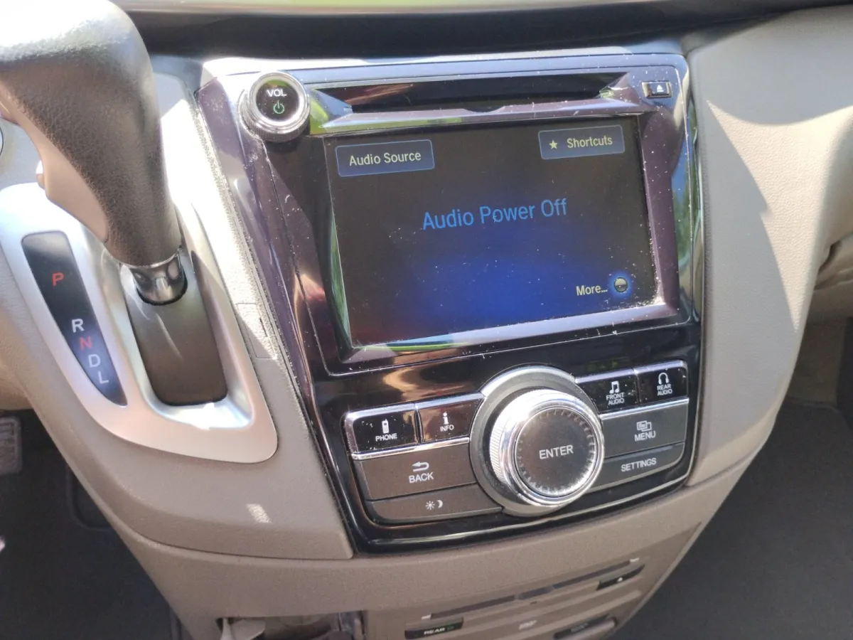 2014 Honda Odyssey — image 9