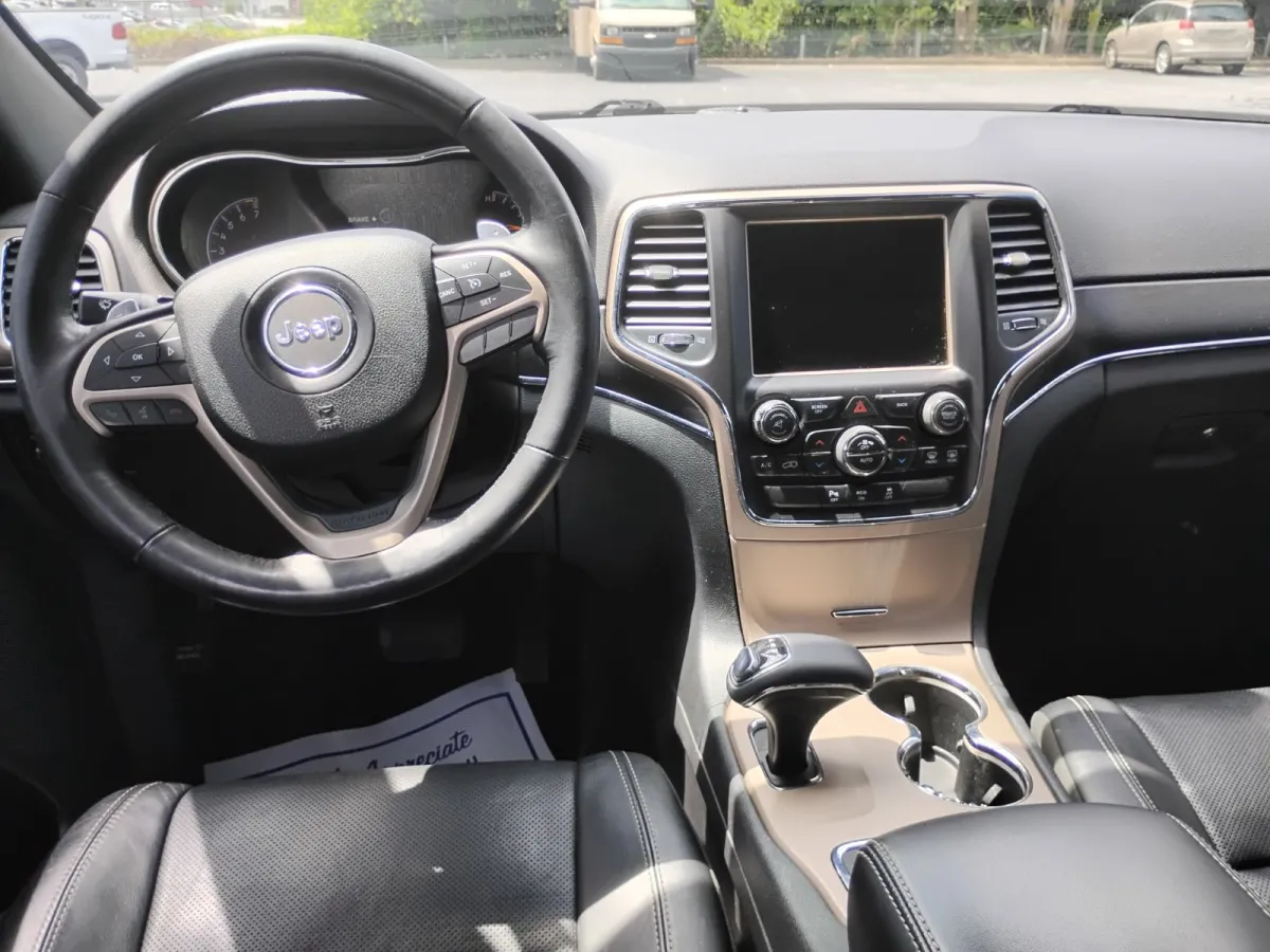 2015 Jeep Grand Cherokee — image 4
