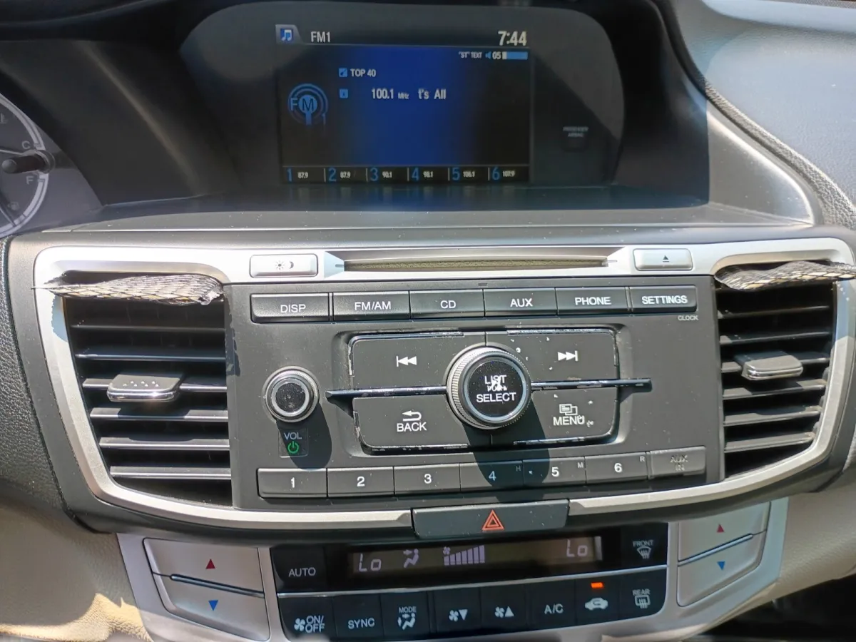 2014 Honda Accord — image 8