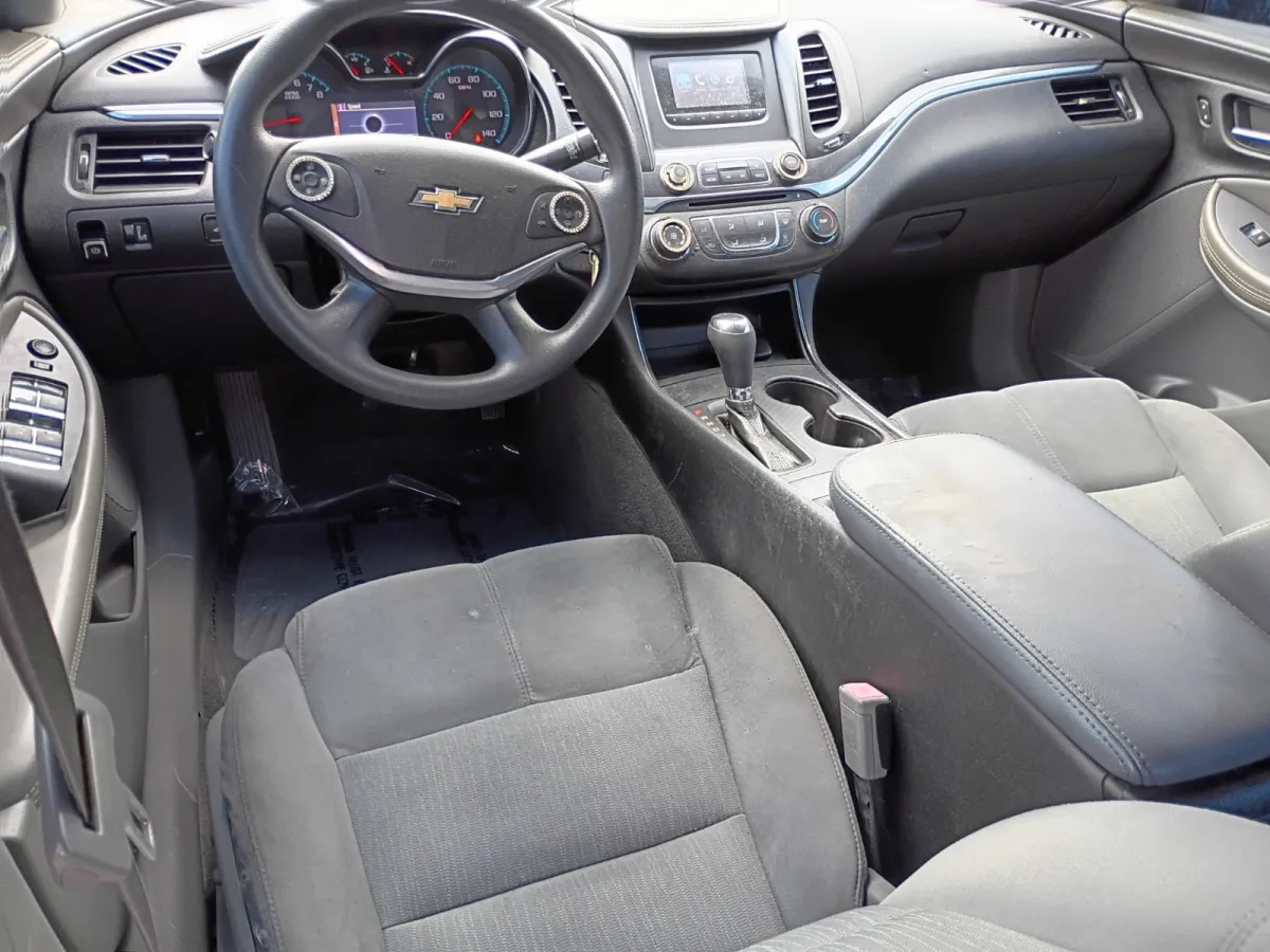 2015 Chevrolet Impala — image 4