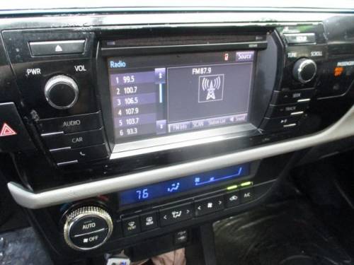 2015 Toyota Corolla — image 8