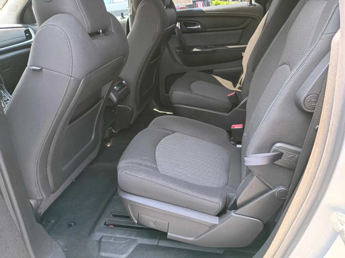 2016 Chevrolet Traverse — image 6