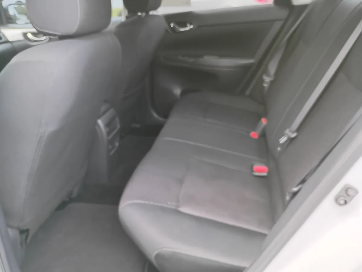 2019 Nissan Sentra — image 5