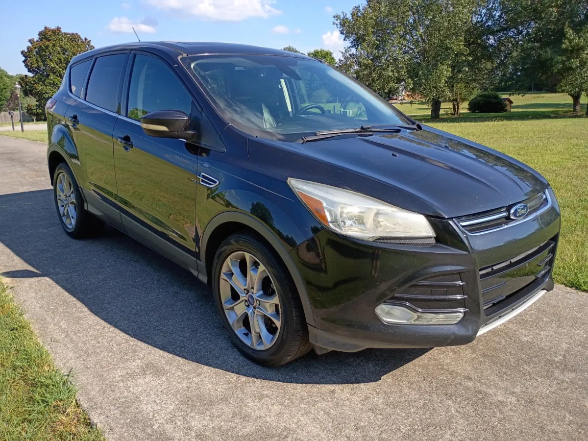 2013 Ford Escape — image 2