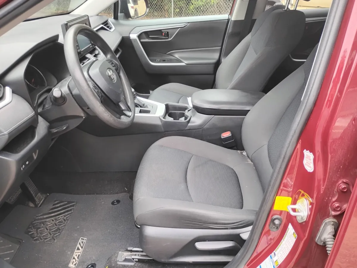 2020 Toyota RAV4 7