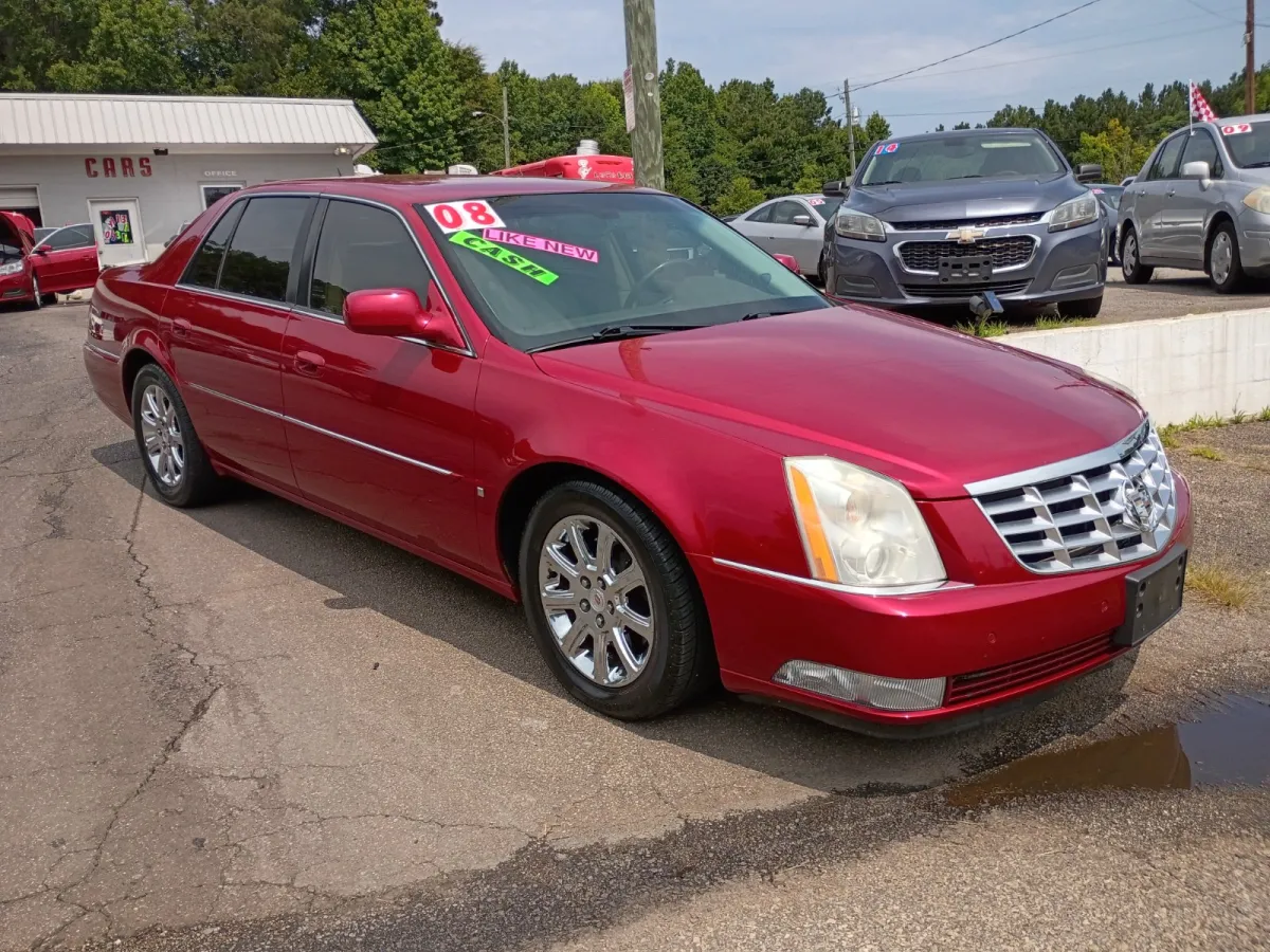2008 Cadillac DTS — image 2