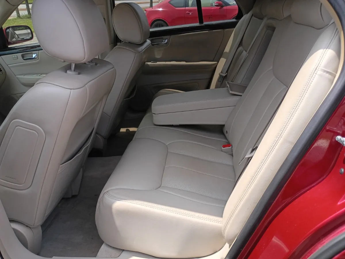 2008 Cadillac DTS — image 5