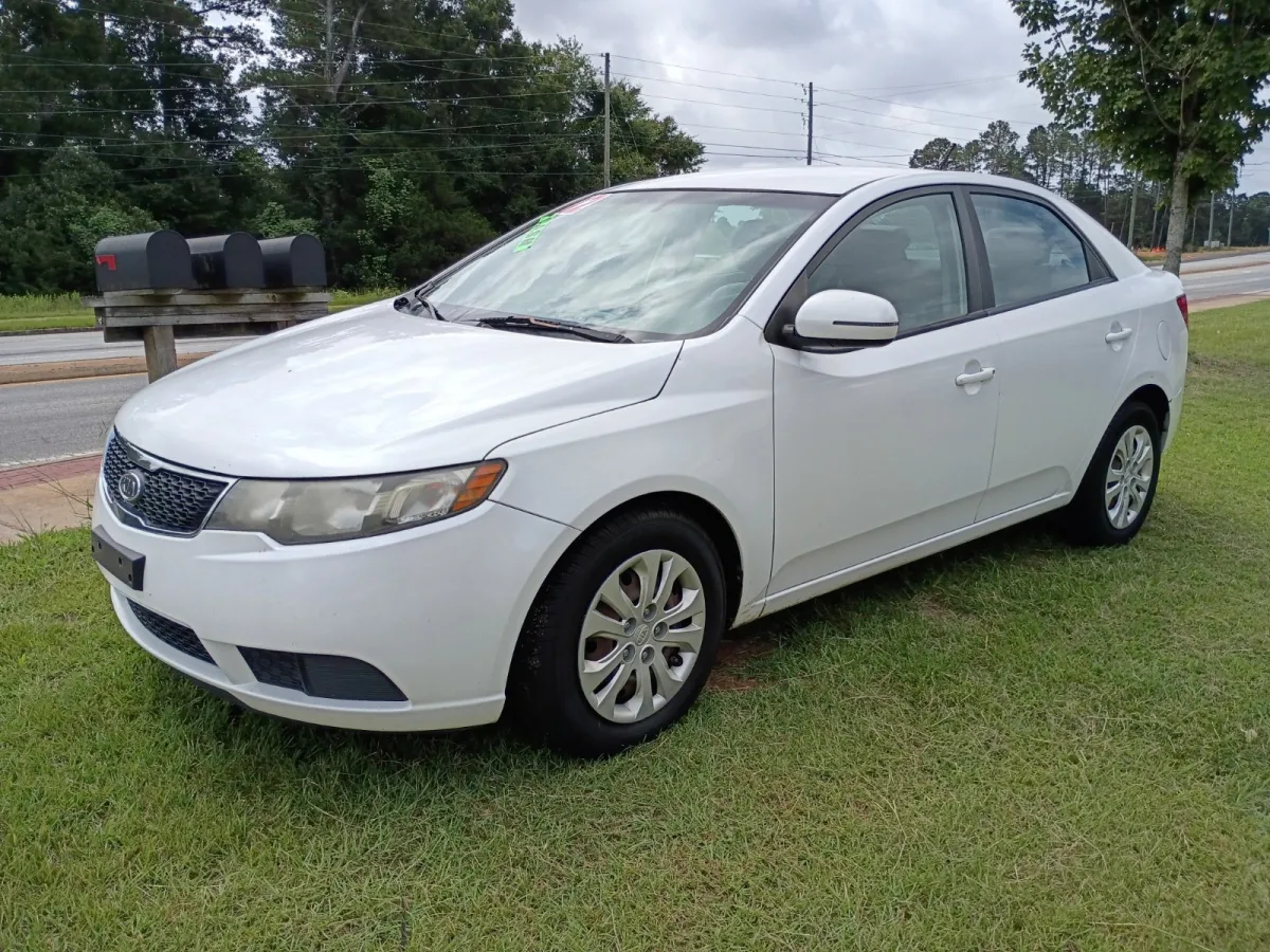 2012 Kia Forte — image 2