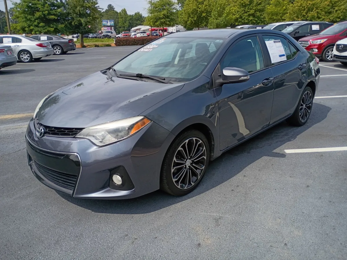 2014 Toyota Corolla — image 2