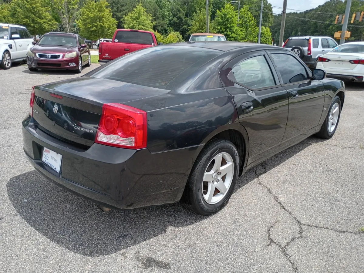 2010 Dodge Charger — image 3