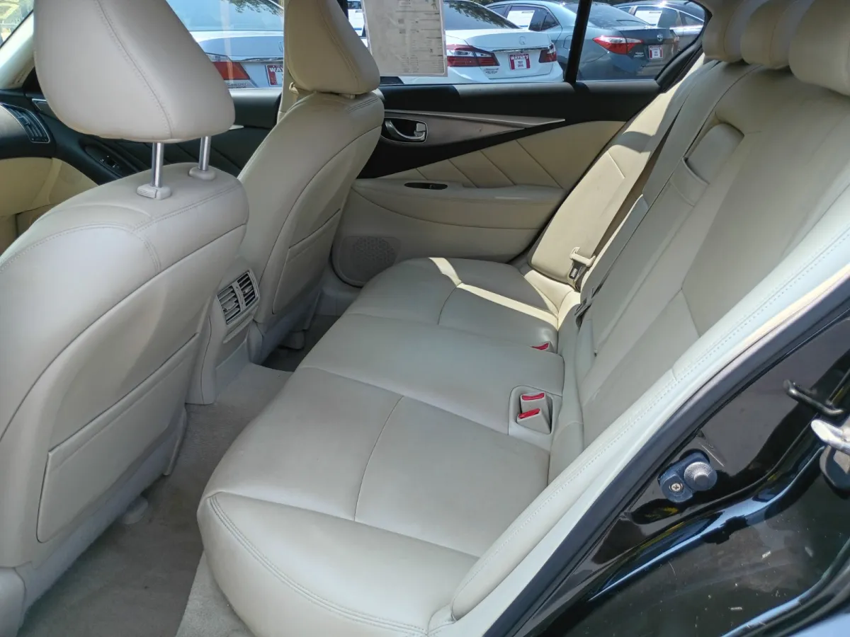 2014 Infiniti Q50 — image 5
