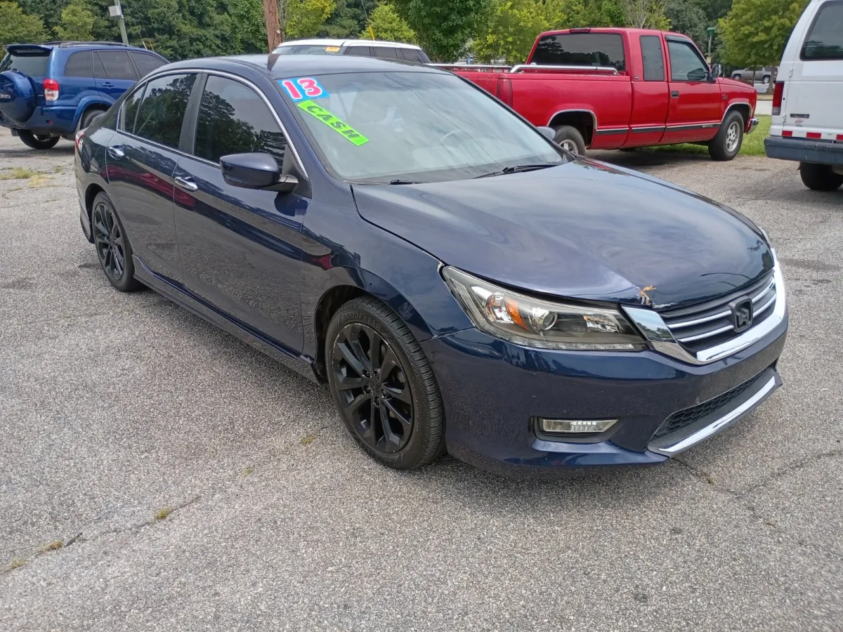 2013 Honda Accord — image 2