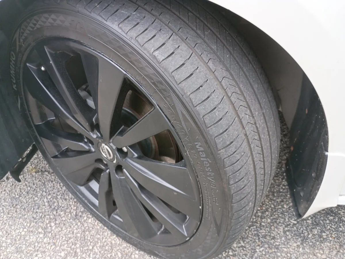 2020 Nissan Altima — image 9
